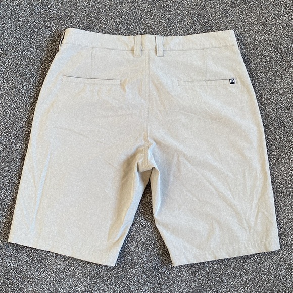 TravisMathew Men’s Tech Chino Shorts 32W Light Khaki - Picture 3 of 7